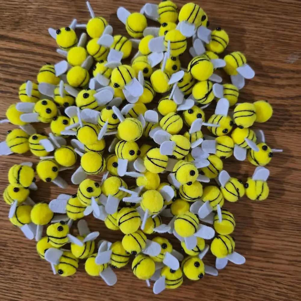 Set of 100 Mini Felt Bees for DIY Decoration